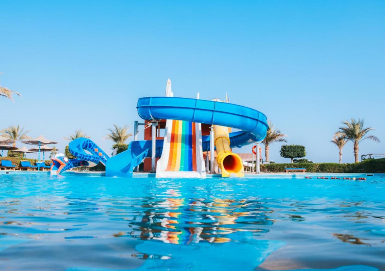Retal View Resort El Sokhna Aqua Park Ajn-Szuhna Kültér fotó