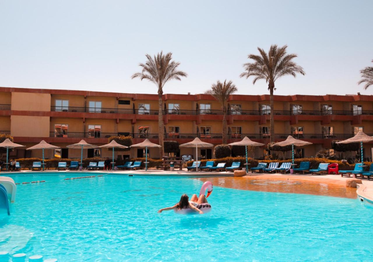 Retal View Resort El Sokhna Aqua Park Ajn-Szuhna Kültér fotó