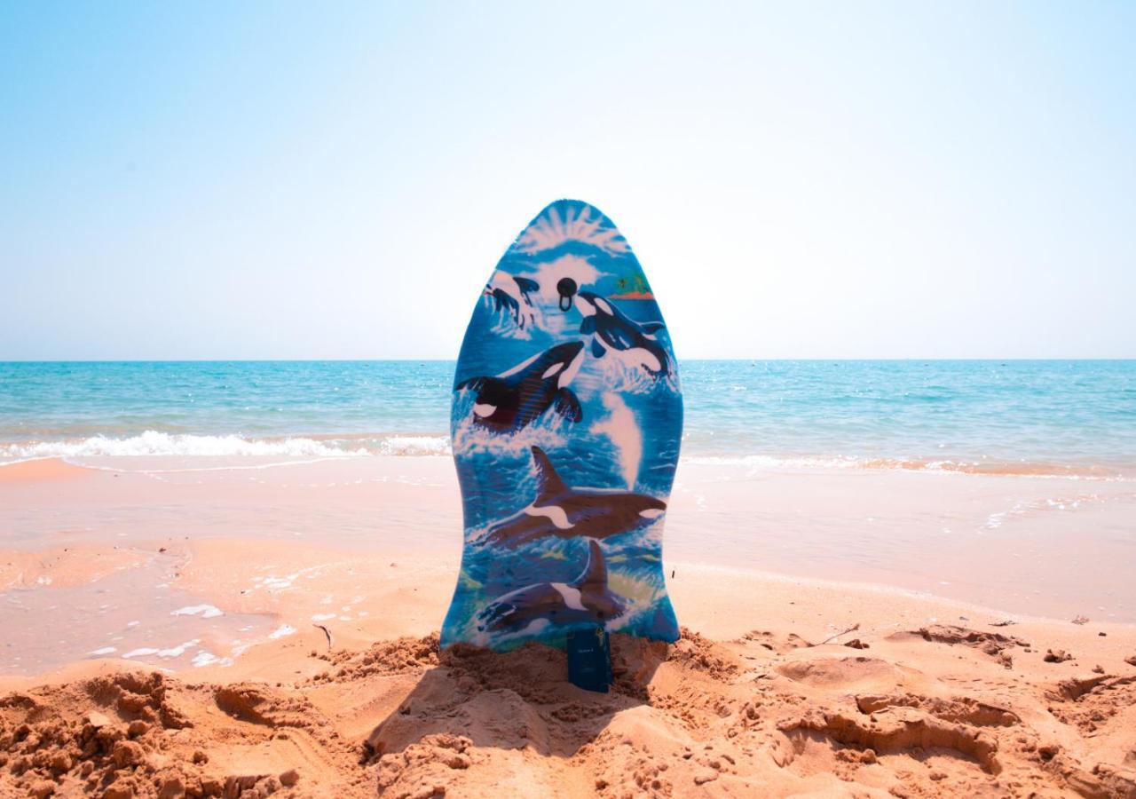 Retal View Resort El Sokhna Aqua Park Ajn-Szuhna Kültér fotó